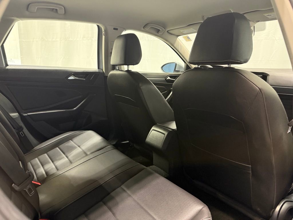 Used 2024 Volkswagen Jetta SE image 25