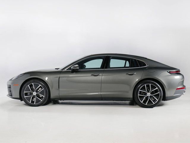 New 2025 Porsche Panamera 4 image 2