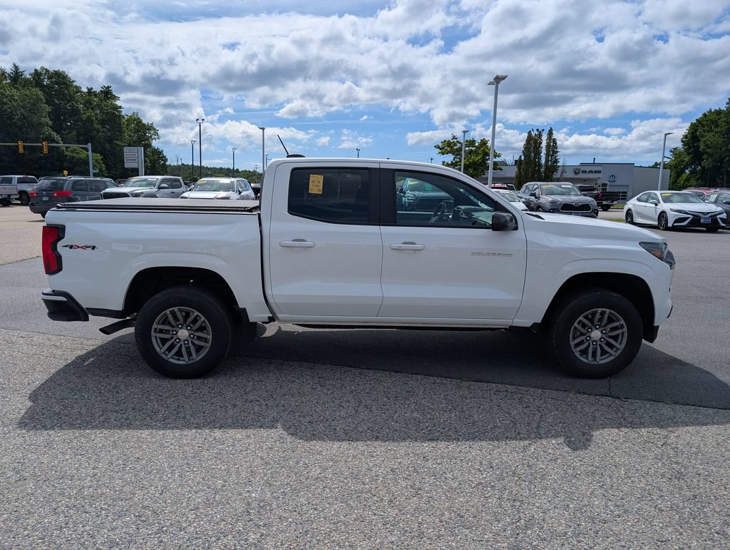 Used 2024 Chevrolet Colorado LT w/ LT Convenience Package AWD/4WD image 7