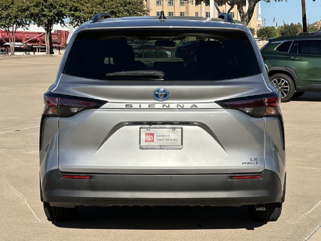 Certified 2023 Toyota Sienna LE FWD image 4
