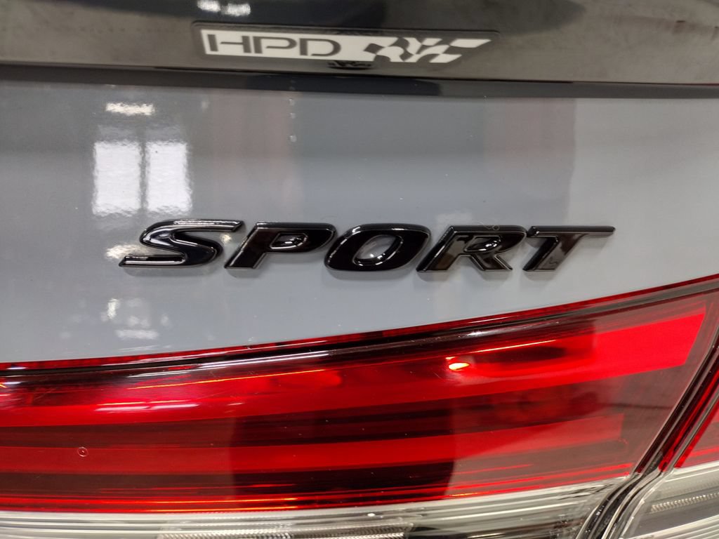 Used 2022 Honda Civic Sport image 13
