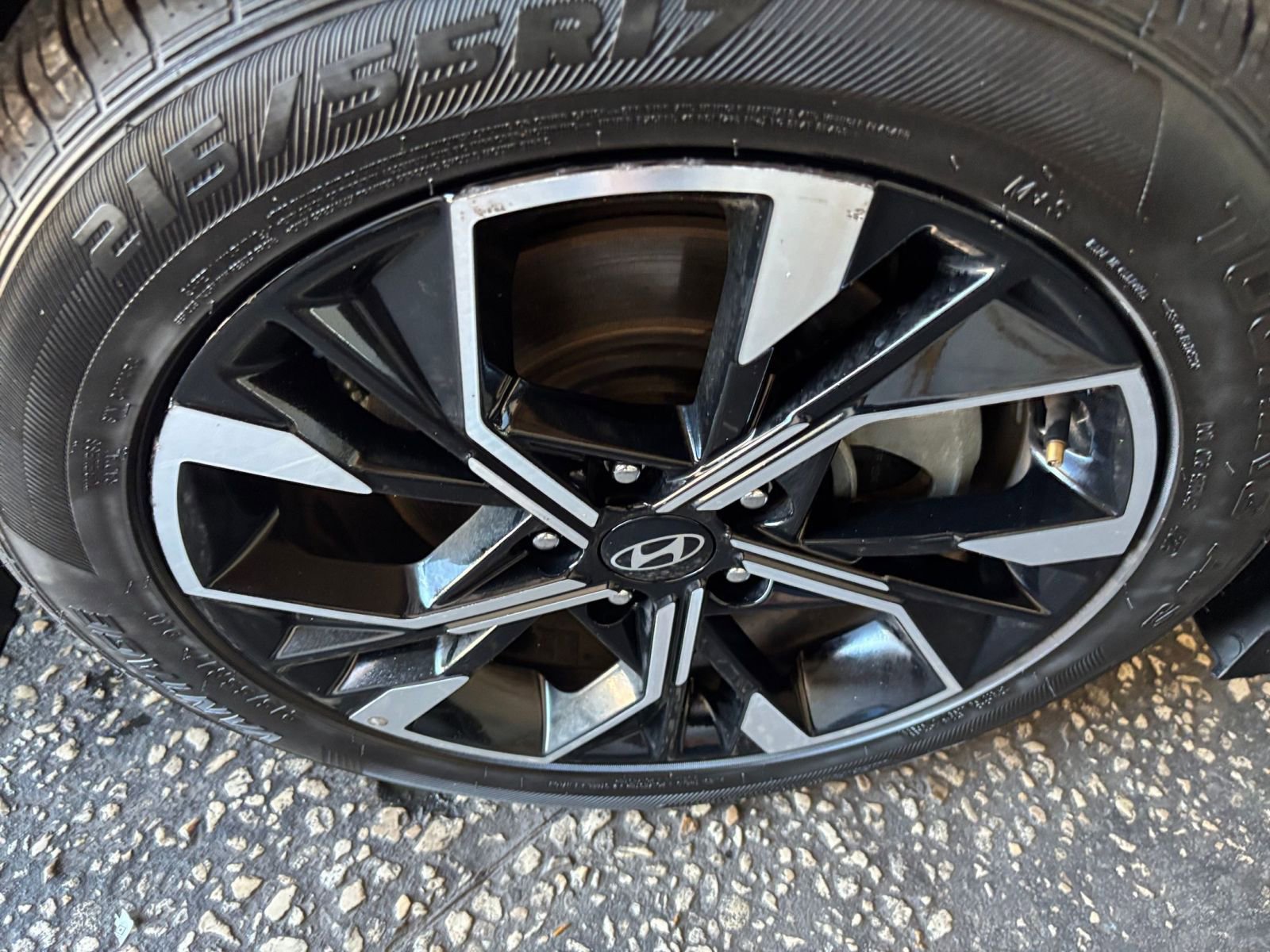 Used 2025 Hyundai Sonata SEL FWD image 32