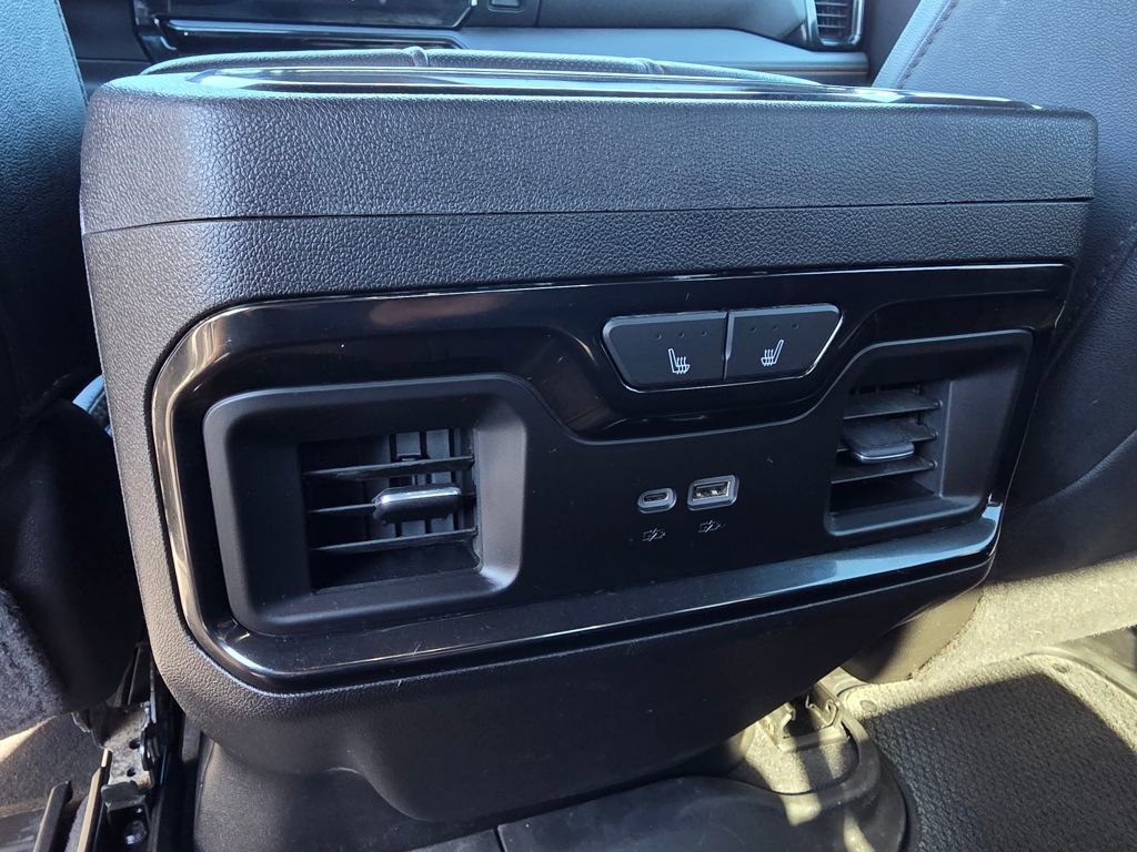 Used 2024 GMC Sierra 2500 AT4 w/ Technology Package AWD/4WD image 25
