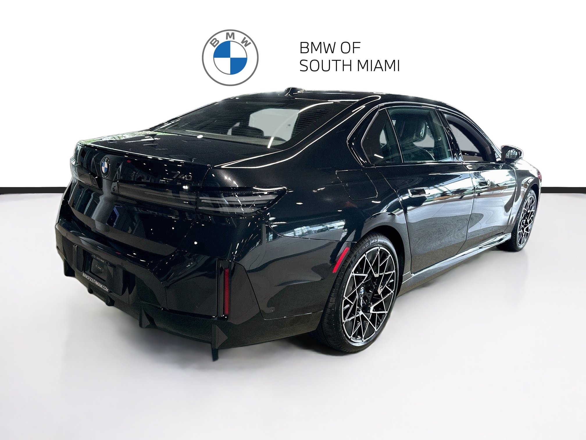 New 2027 BMW 740i w/ Executive Package RWD image 7