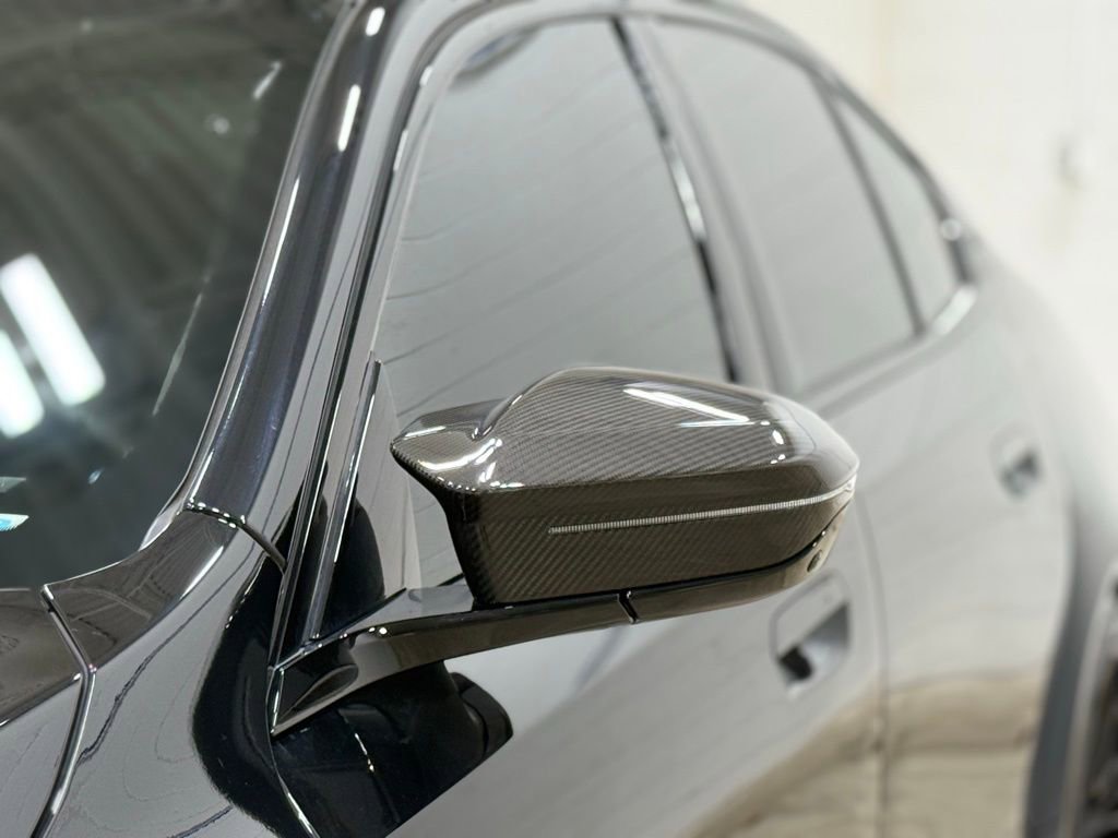 Used 2025 BMW M5 w/ Carbon Package image 43