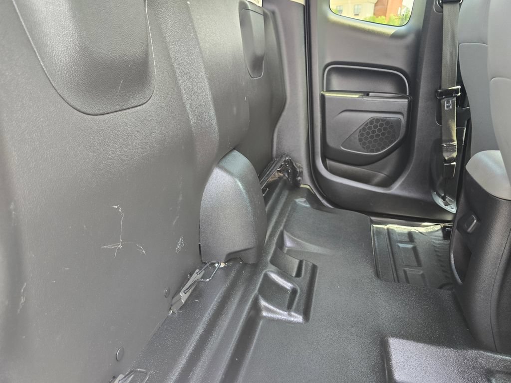 Used 2019 Chevrolet Colorado 2WD Extended Cab image 14