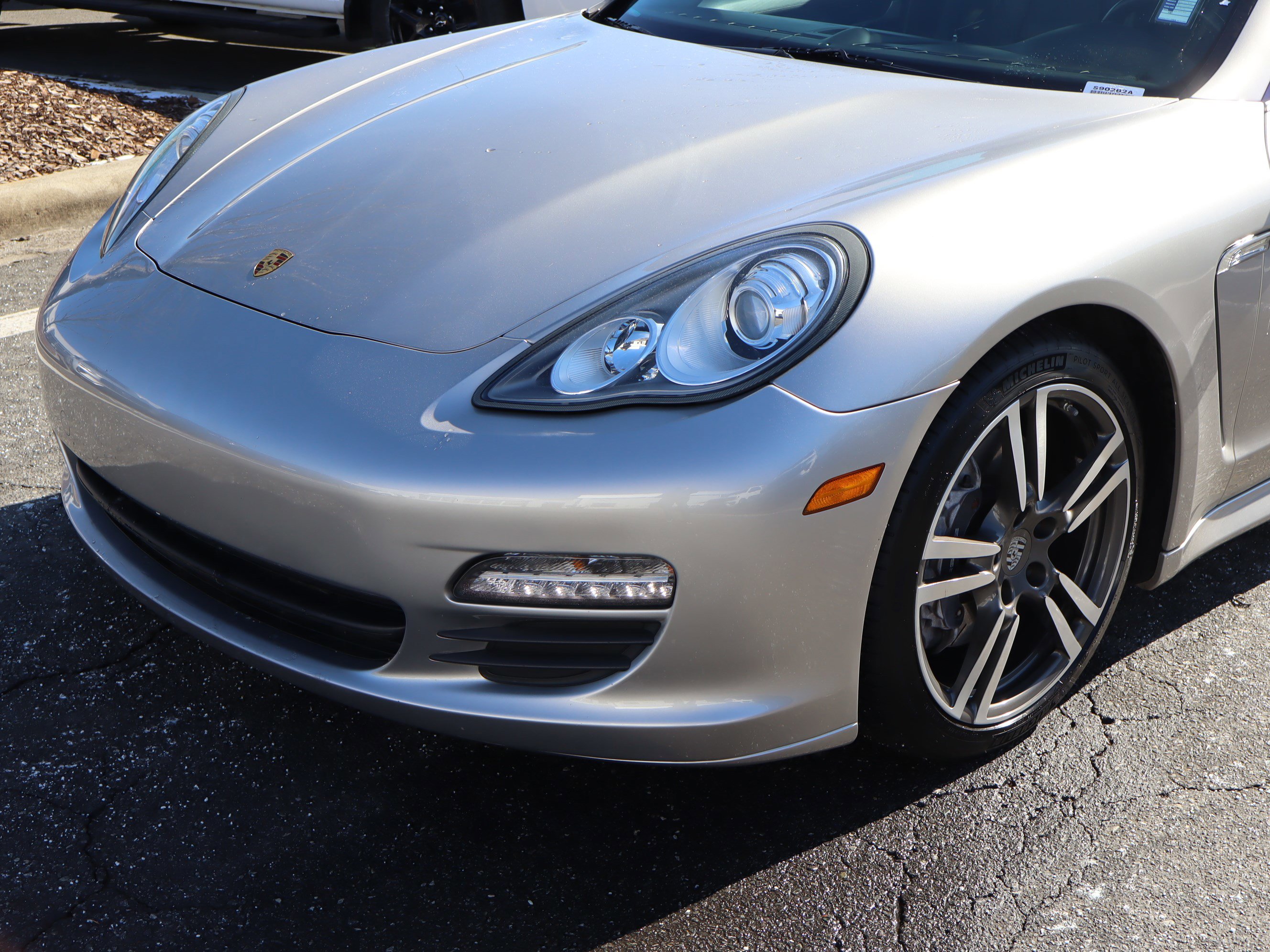 Used 2013 Porsche Panamera 4 image 6