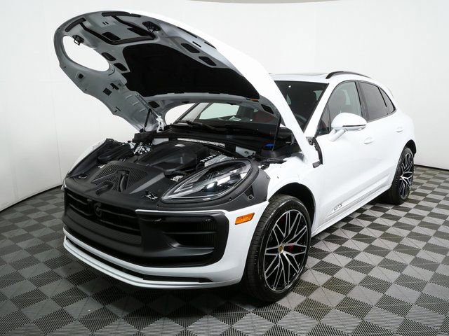 New 2026 Porsche Macan GTS AWD/4WD image 35