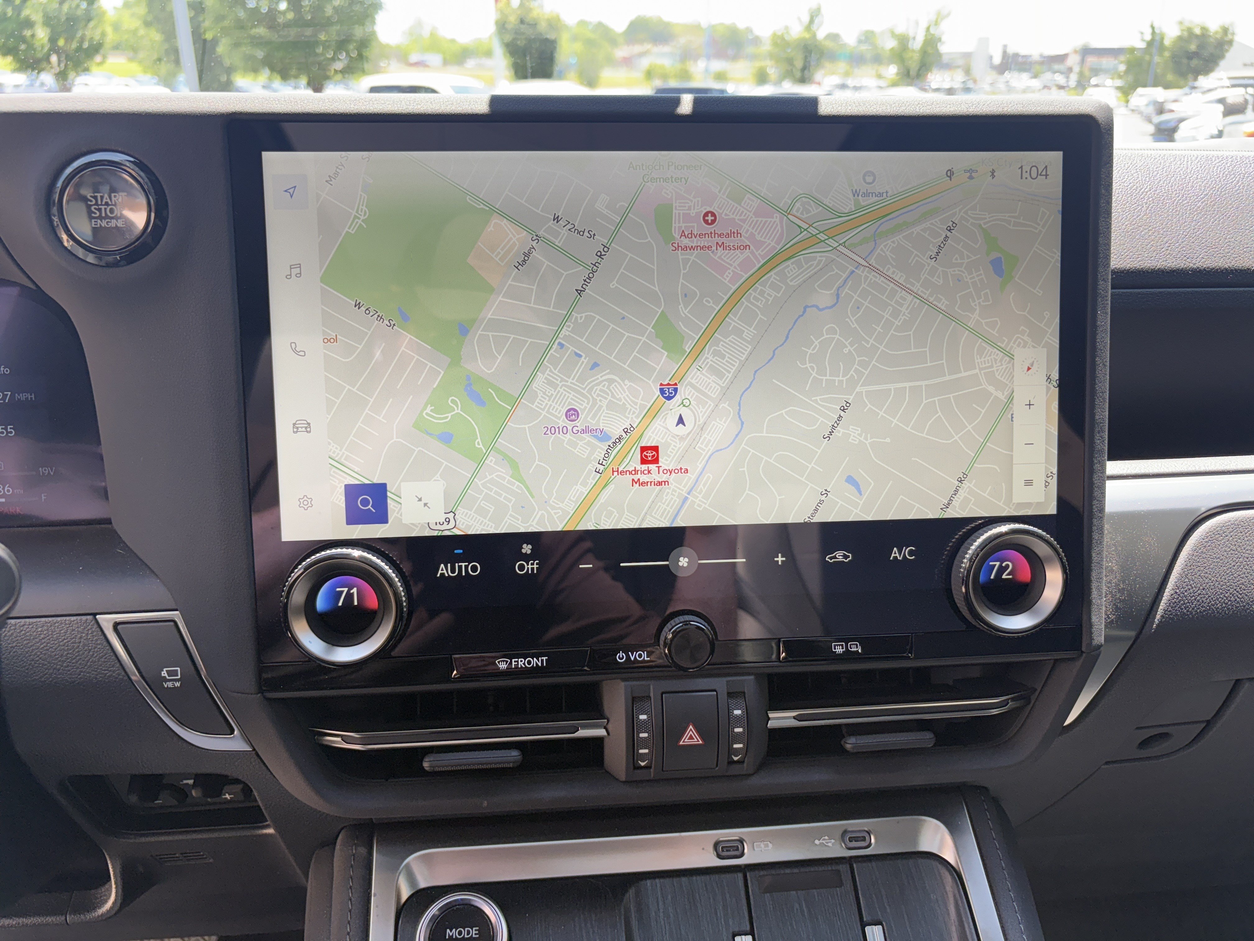 Used 2025 Lexus GX 550 w/ Accessory Package (2T) AWD/4WD image 24