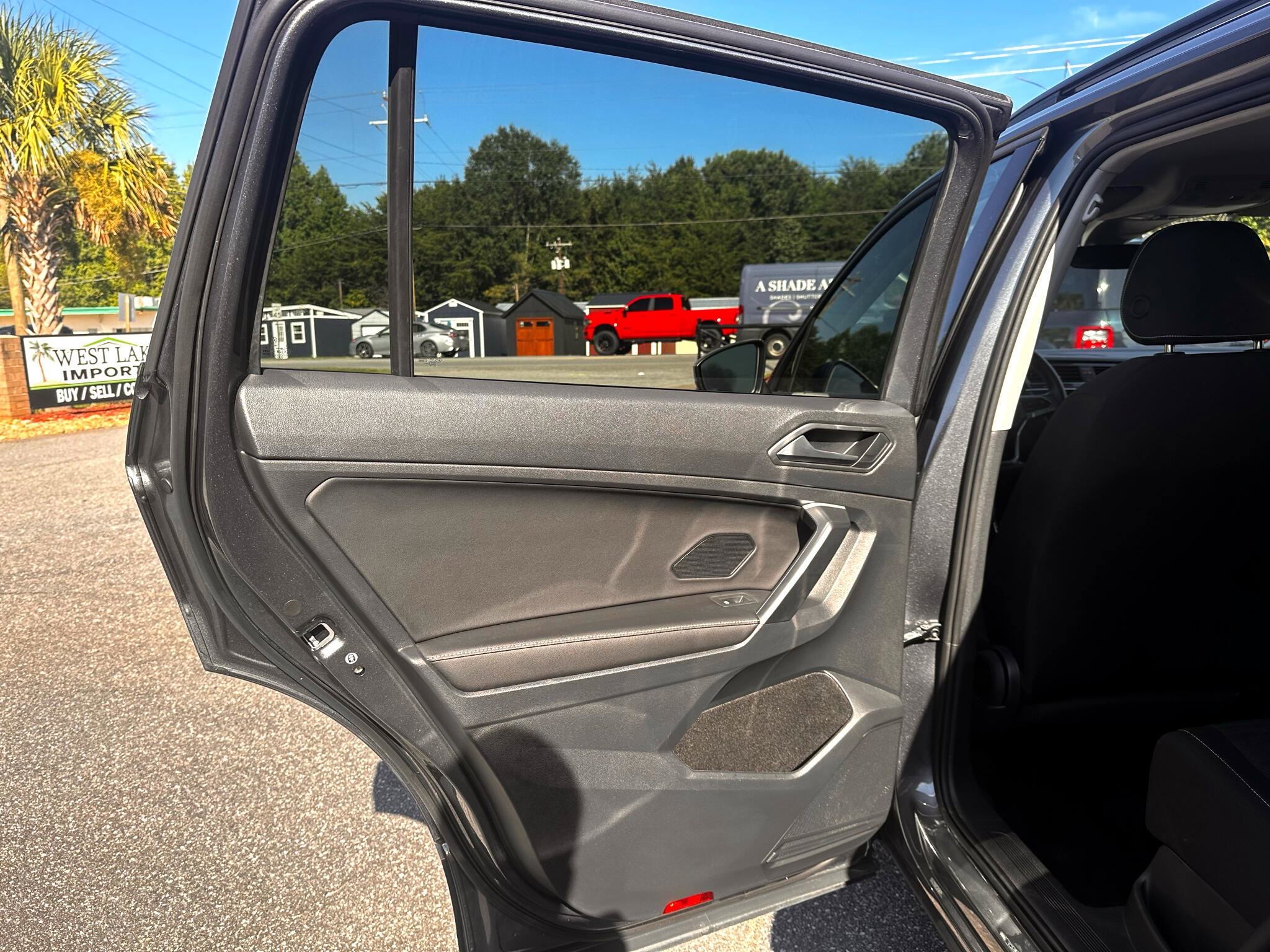 Used 2024 Volkswagen Tiguan S image 30