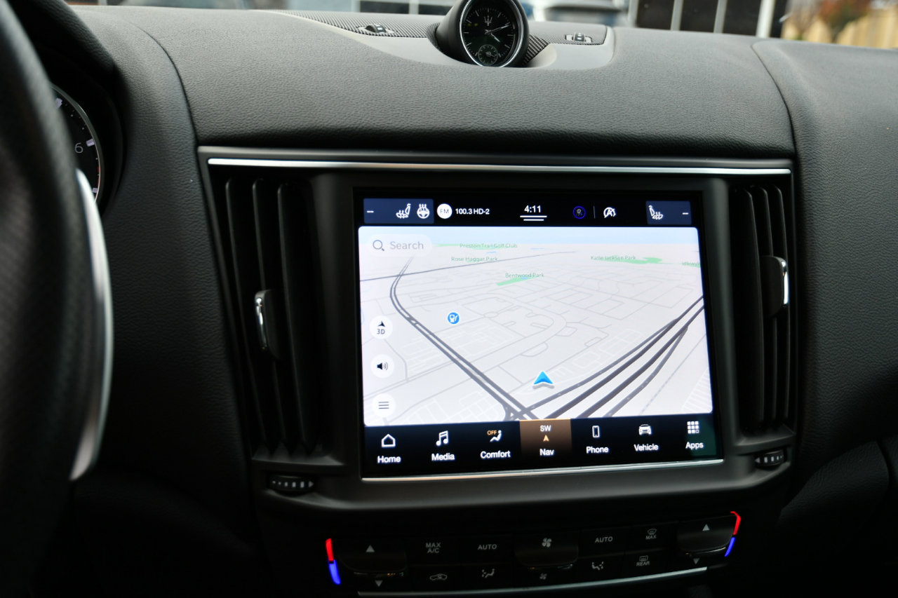 Used 2023 Maserati Levante Modena image 17