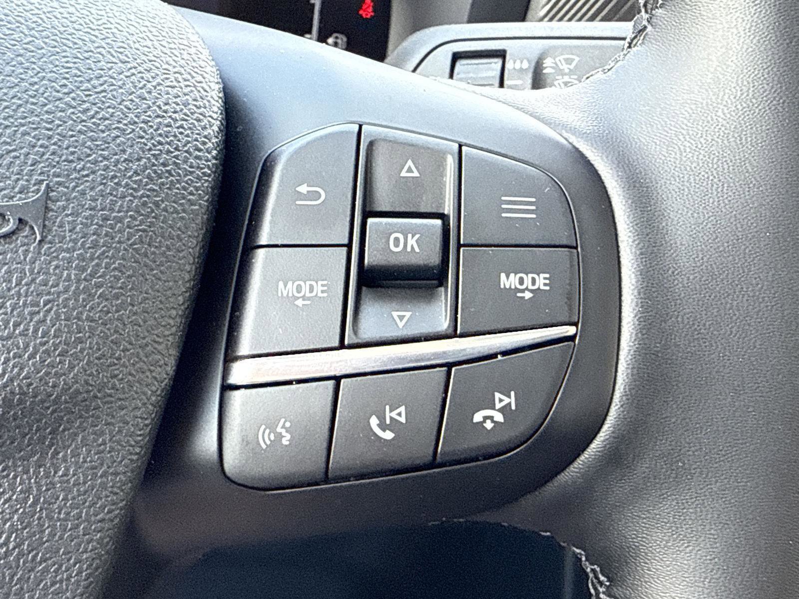 New 2025 Ford Maverick Lariat w/ 4K Tow Package image 22