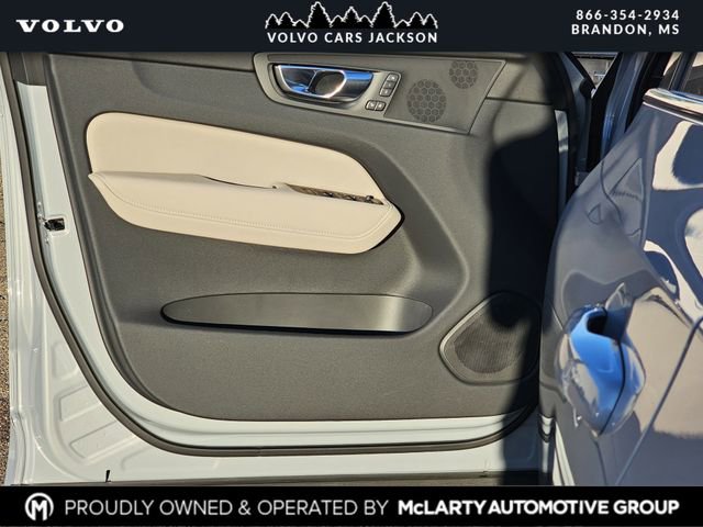 New 2026 Volvo XC60 B5 Plus w/ Protection Package Premier image 15