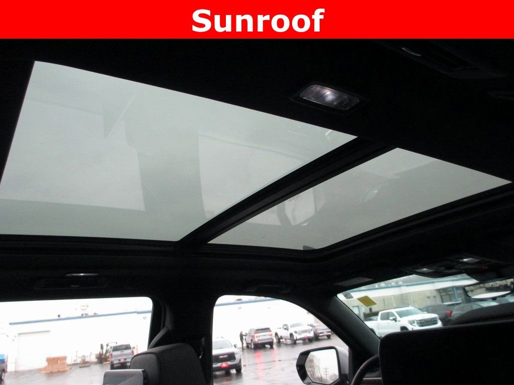 Used 2024 Chevrolet Tahoe High Country image 17