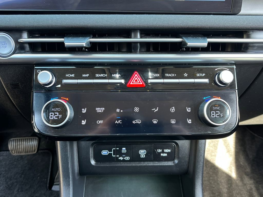 Used 2025 Hyundai Tucson Limited image 17