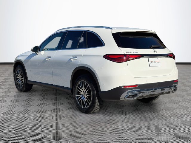 Certified 2026 Mercedes-Benz GLC 300 4MATIC image 4