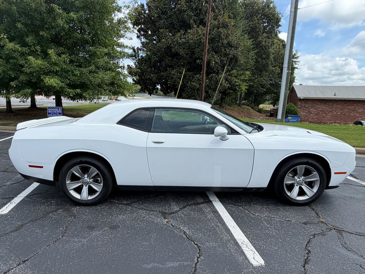 Used 2021 Dodge Challenger SXT RWD image 4