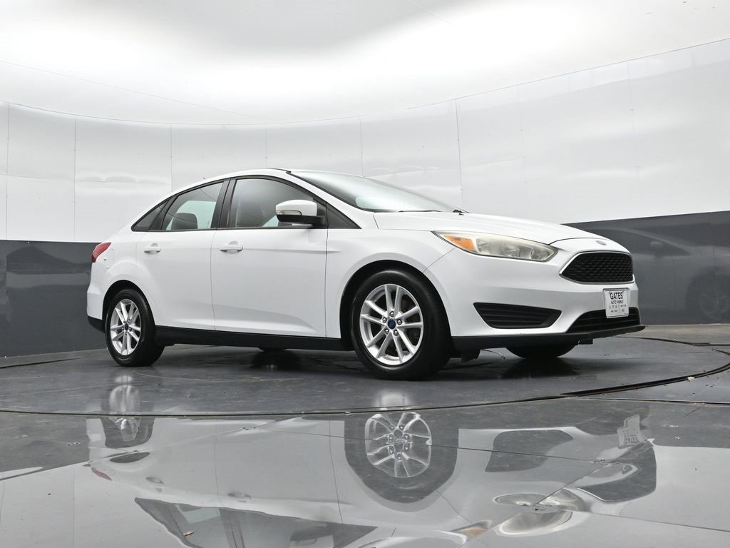 Used 2015 Ford Focus SE image 33