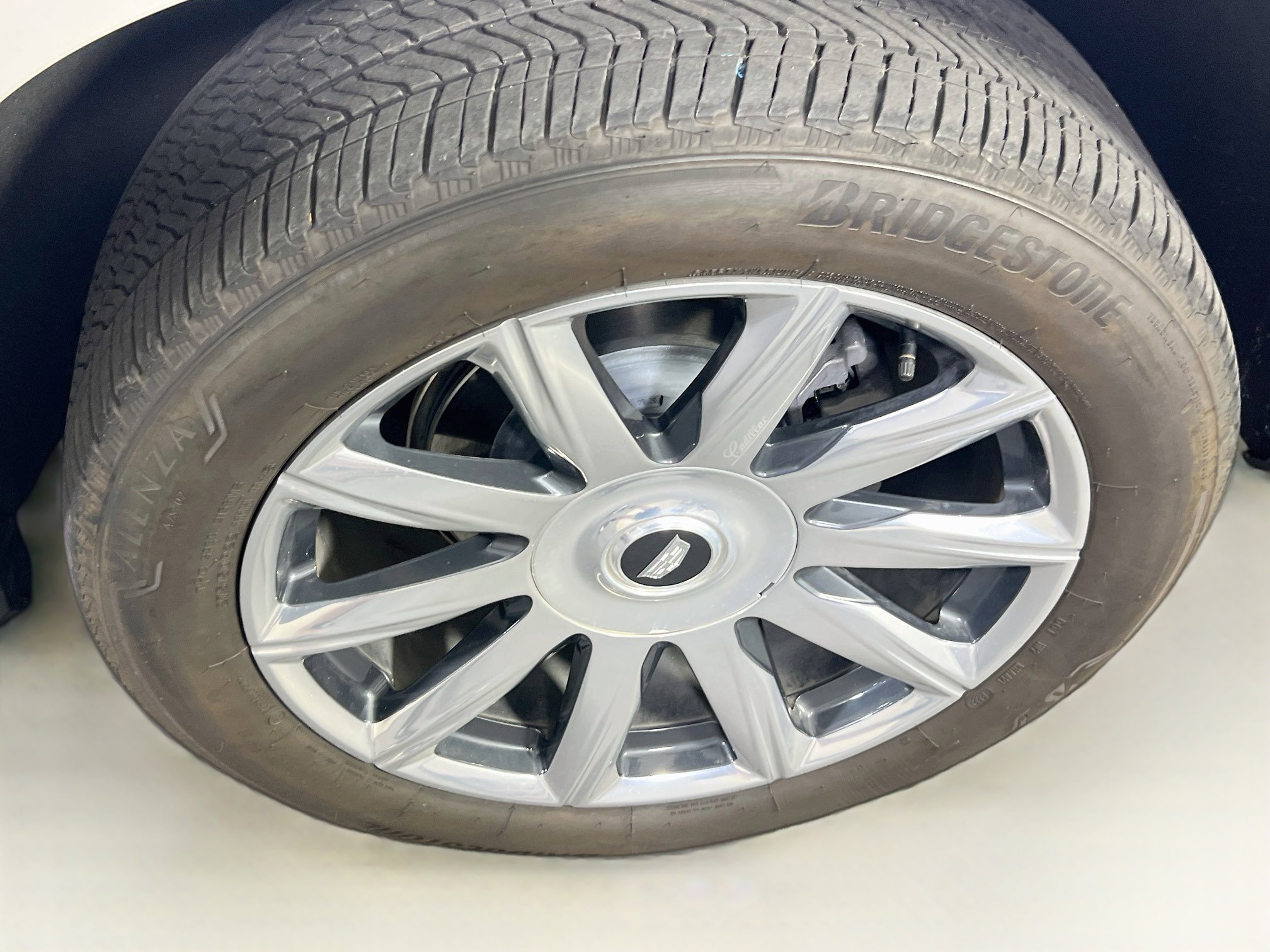 Used 2022 Cadillac Escalade Premium Luxury Platinum AWD/4WD image 35