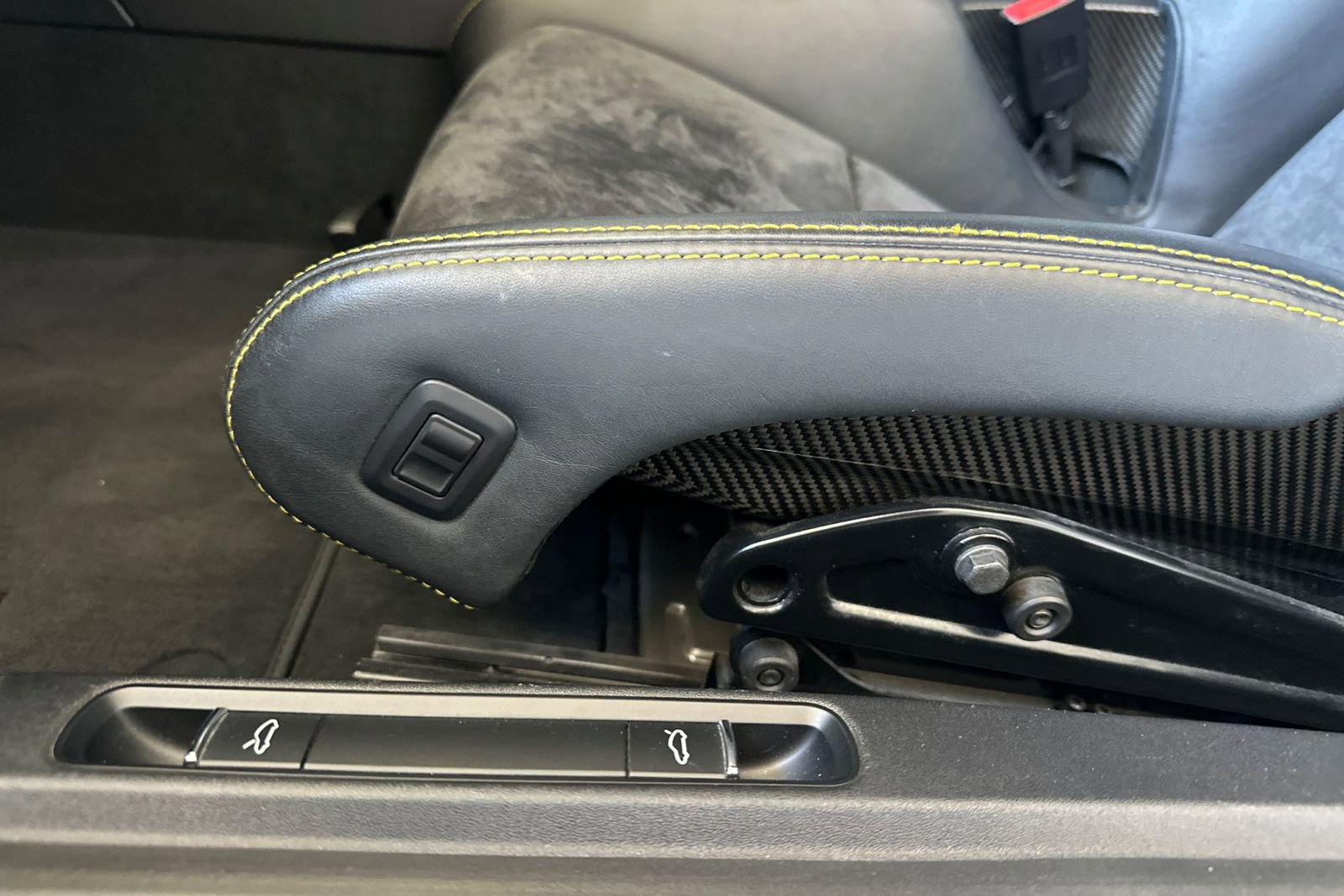 Used 2018 Porsche 911 GT2 RS w/ Weissach Package image 14