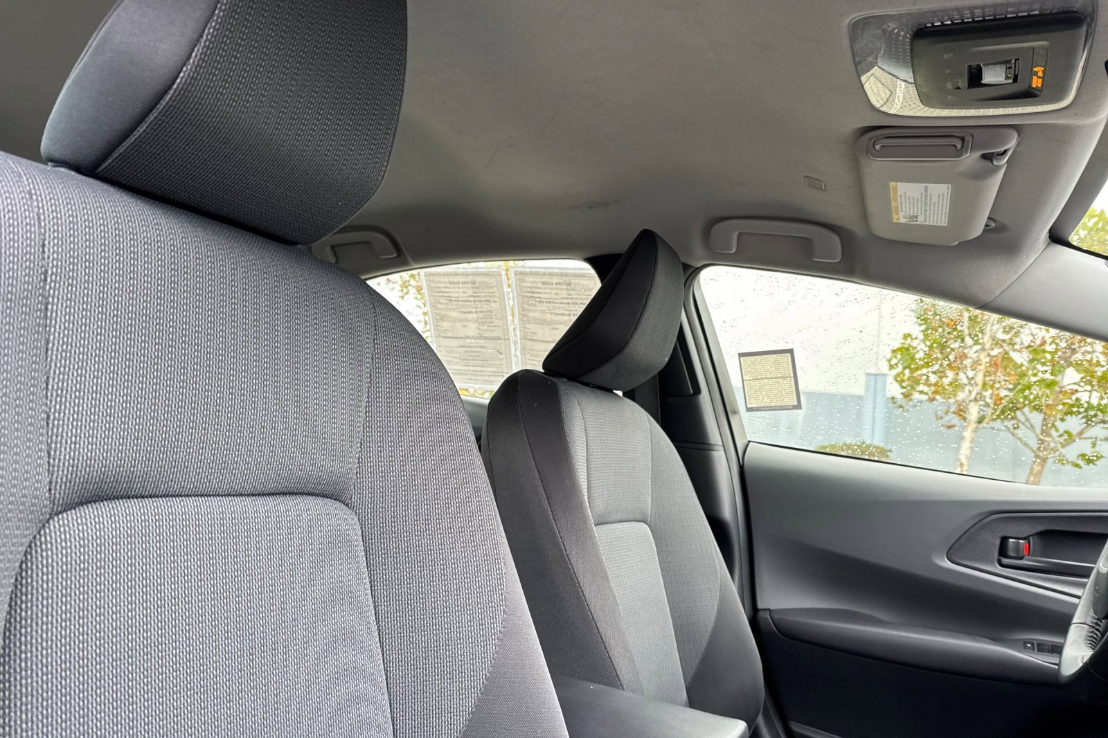 Used 2024 Toyota Prius LE image 19