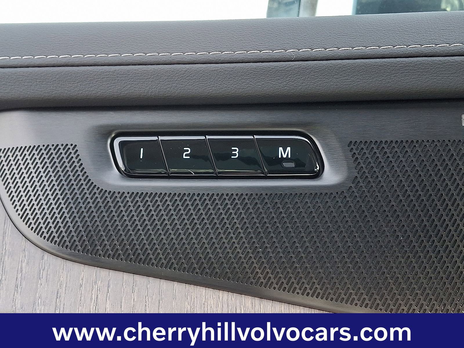 New 2026 Volvo XC90 B6 Ultra w/ Protection Package image 15