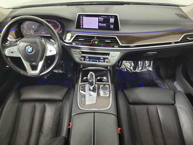 Used 2021 BMW 740i RWD image 16