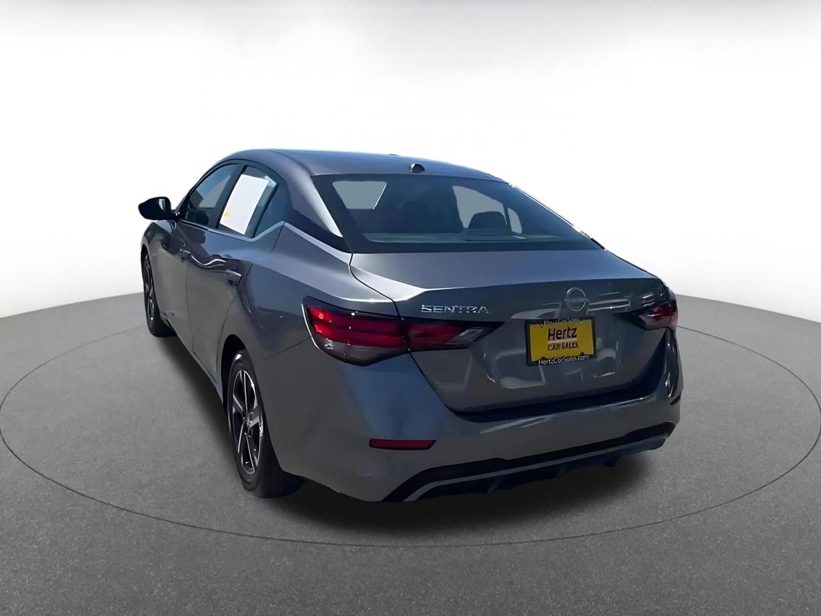 Used 2025 Nissan Sentra SV image 11
