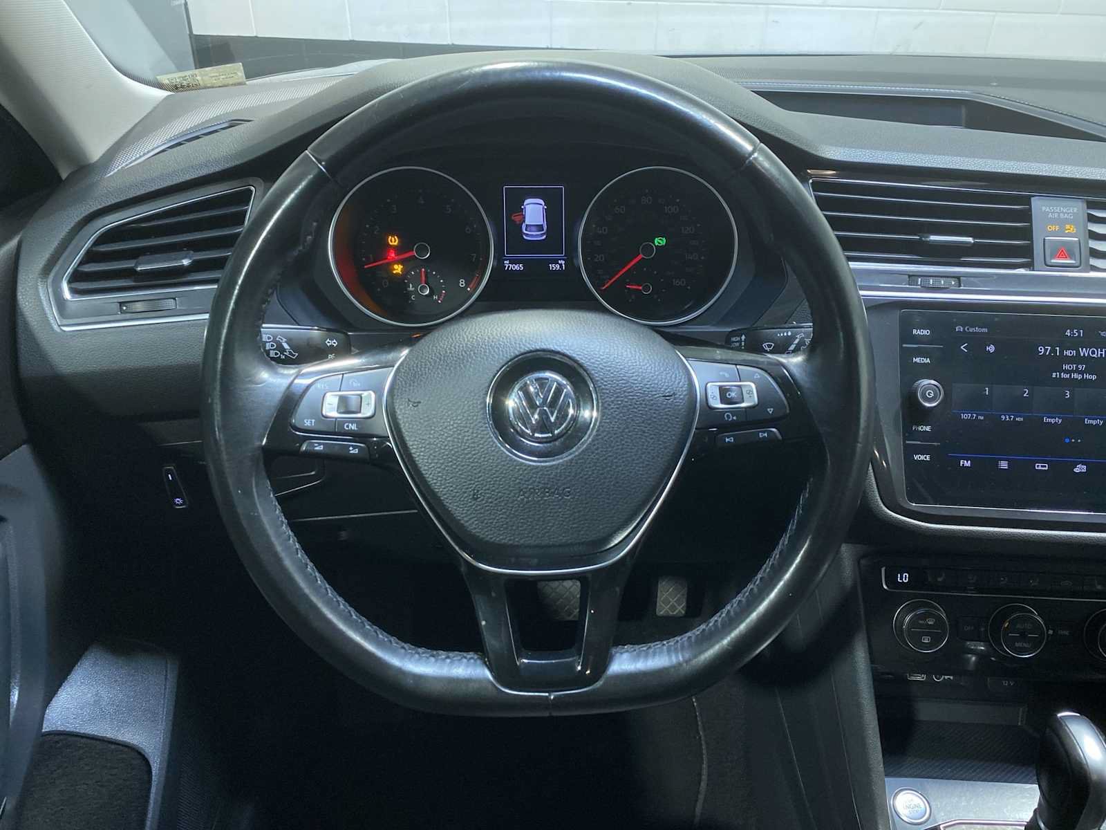 Used 2018 Volkswagen Tiguan SE AWD/4WD image 15