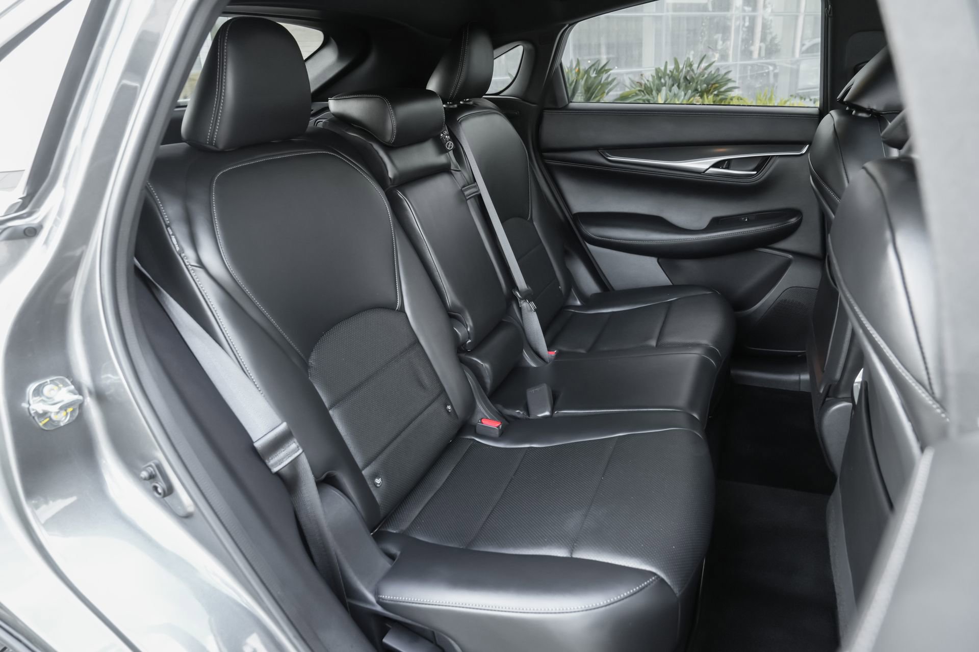 Used 2025 INFINITI QX55 Luxe w/ Accent Package image 33