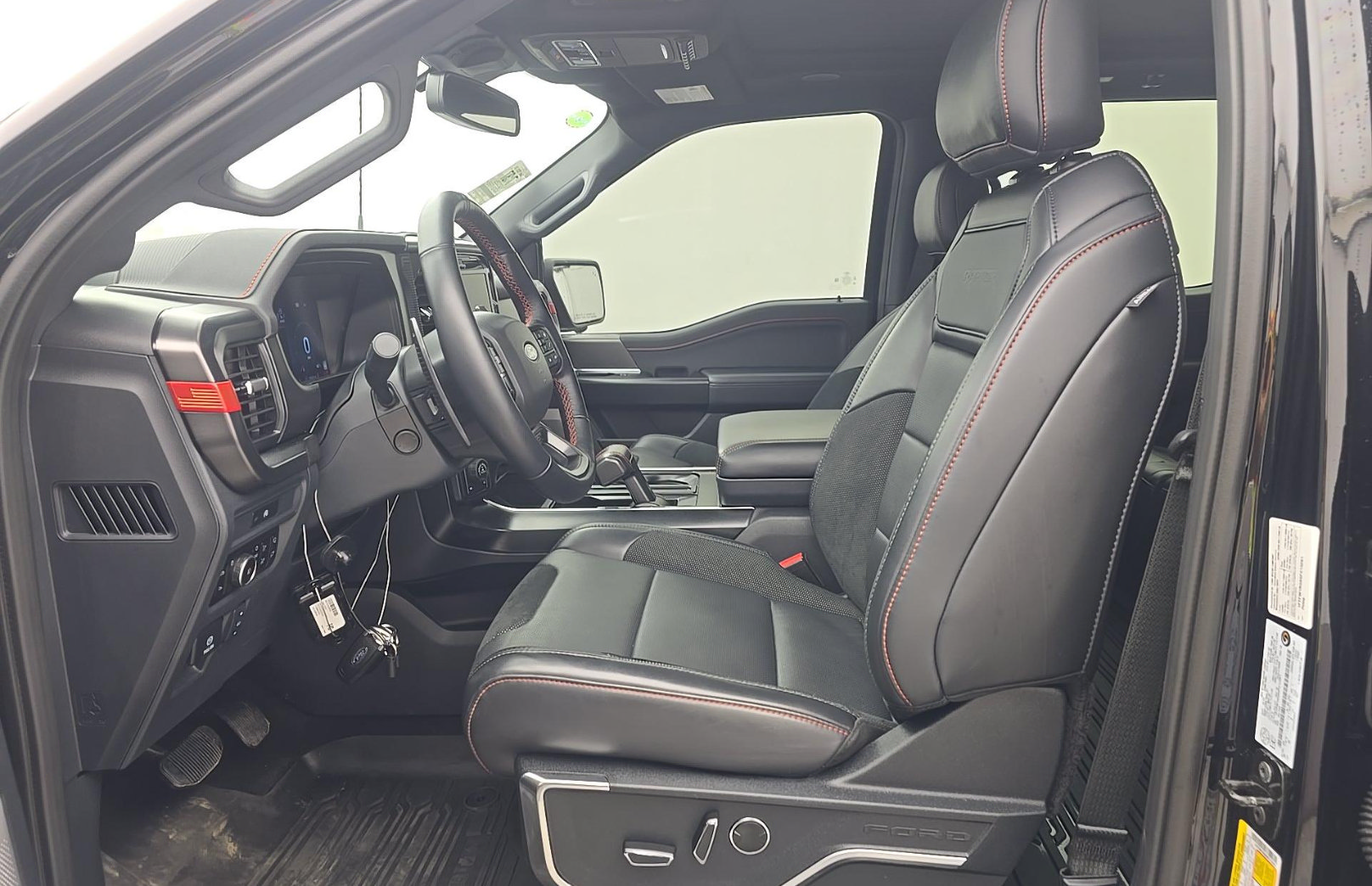 Used 2025 Ford F150 Raptor AWD/4WD image 6