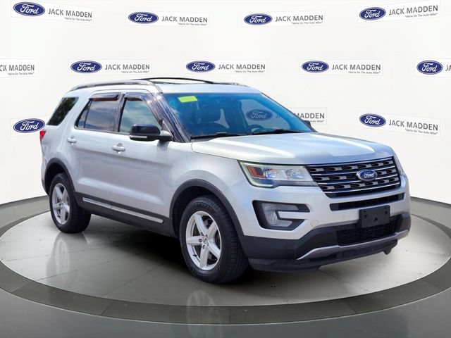 Certified 2017 Ford Explorer XLT w/ Equipment Group 202A AWD/4WD image 7