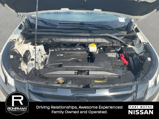 Used 2024 Nissan Pathfinder SL w/ Black Appearance Package AWD/4WD image 37