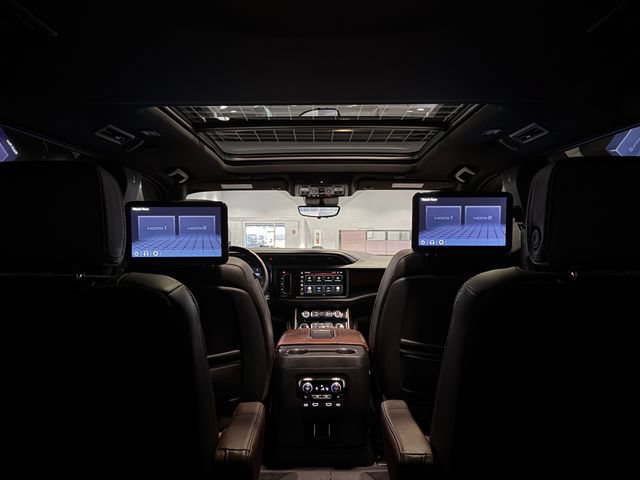 Used 2024 GMC Yukon XL Denali Ultimate AWD/4WD image 31