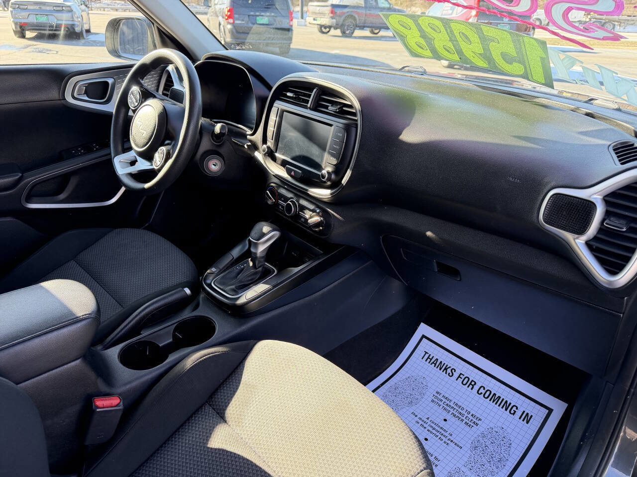Used 2023 Kia Soul LX image 12