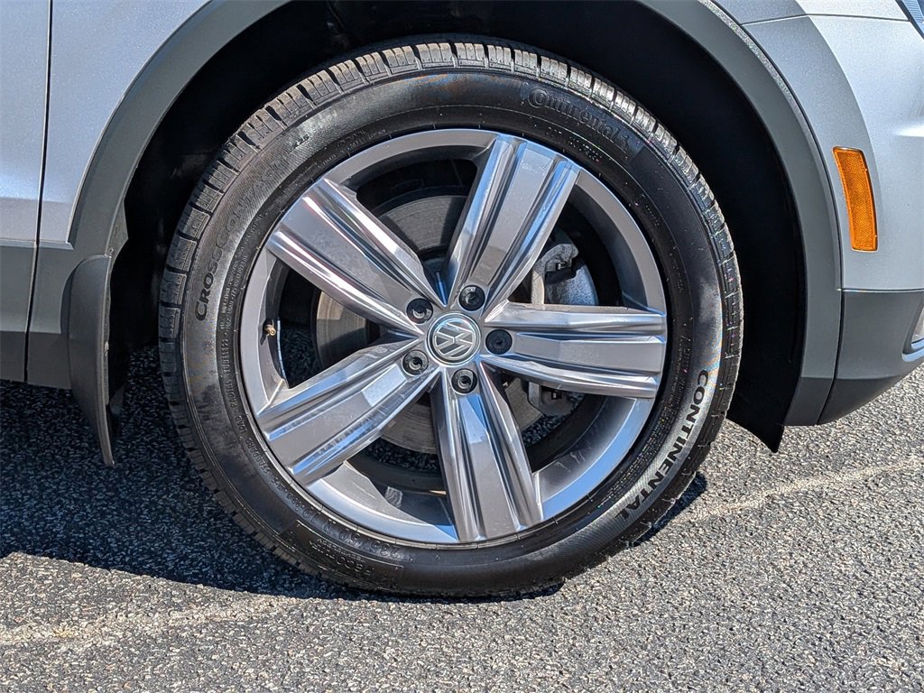 Used 2020 Volkswagen Tiguan SEL image 11