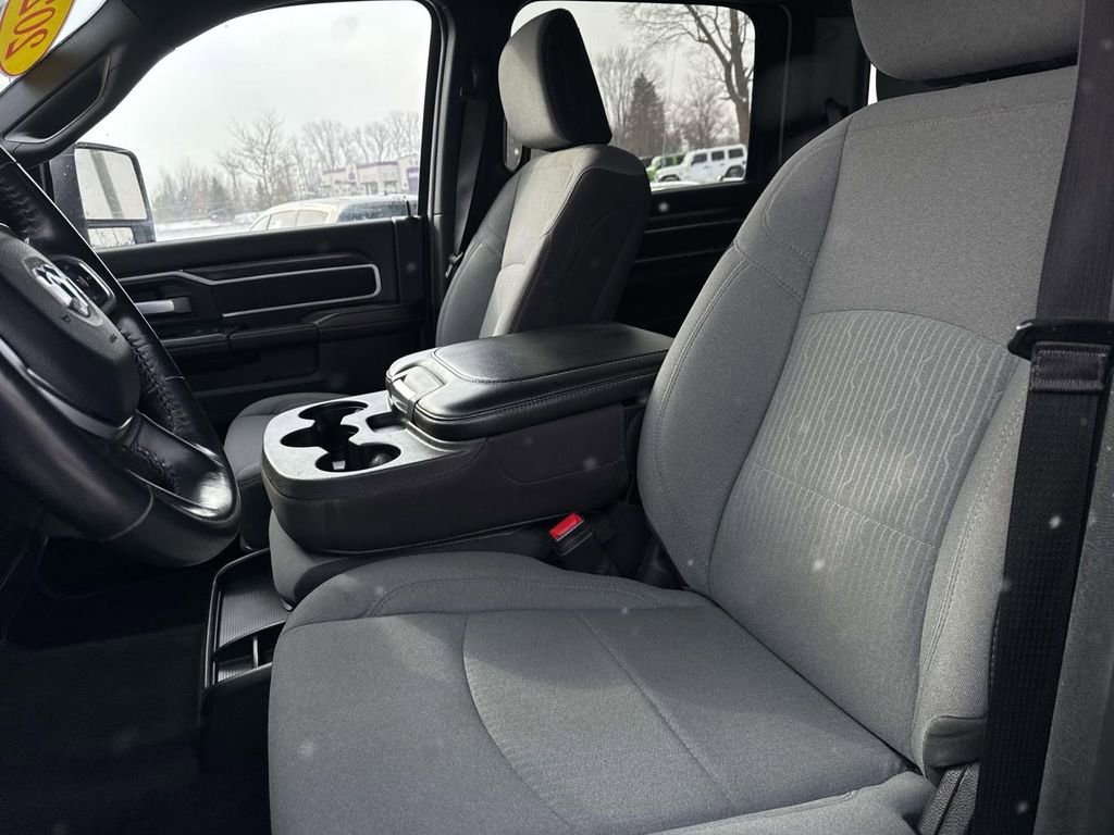 Used 2024 RAM 3500 Big Horn image 13