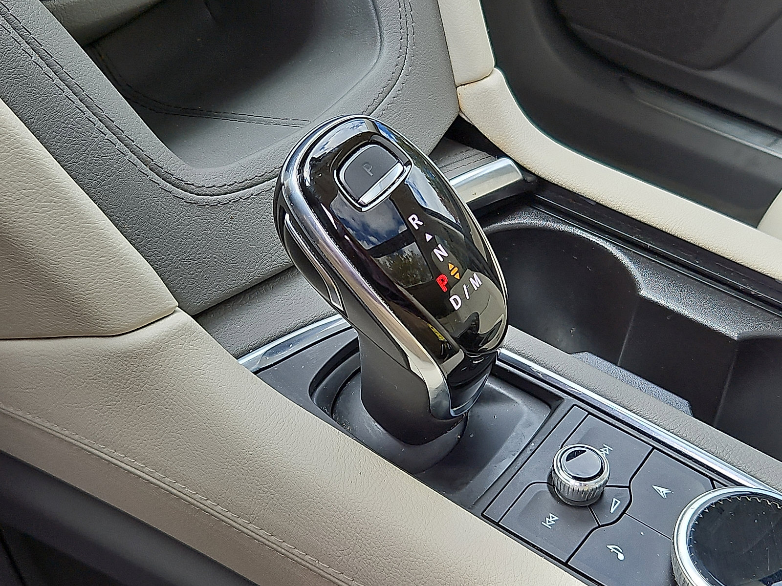 Used 2021 Cadillac XT5 Premium Luxury image 15