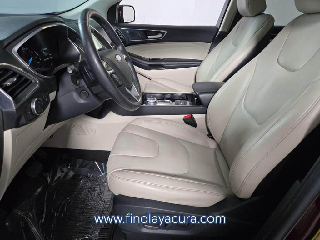 Used 2020 Ford Edge Titanium w/ Class II Trailer Tow Package image 12