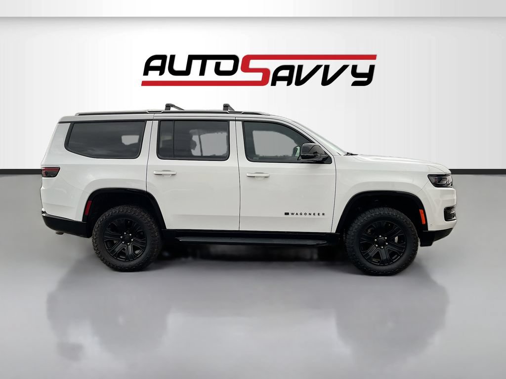 Used 2023 Jeep Wagoneer Series II w/ Mopar Step-Up Package AWD/4WD image 8