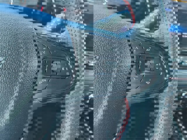 Used 2025 Chevrolet TrailBlazer RS w/ Convenience Package image 20