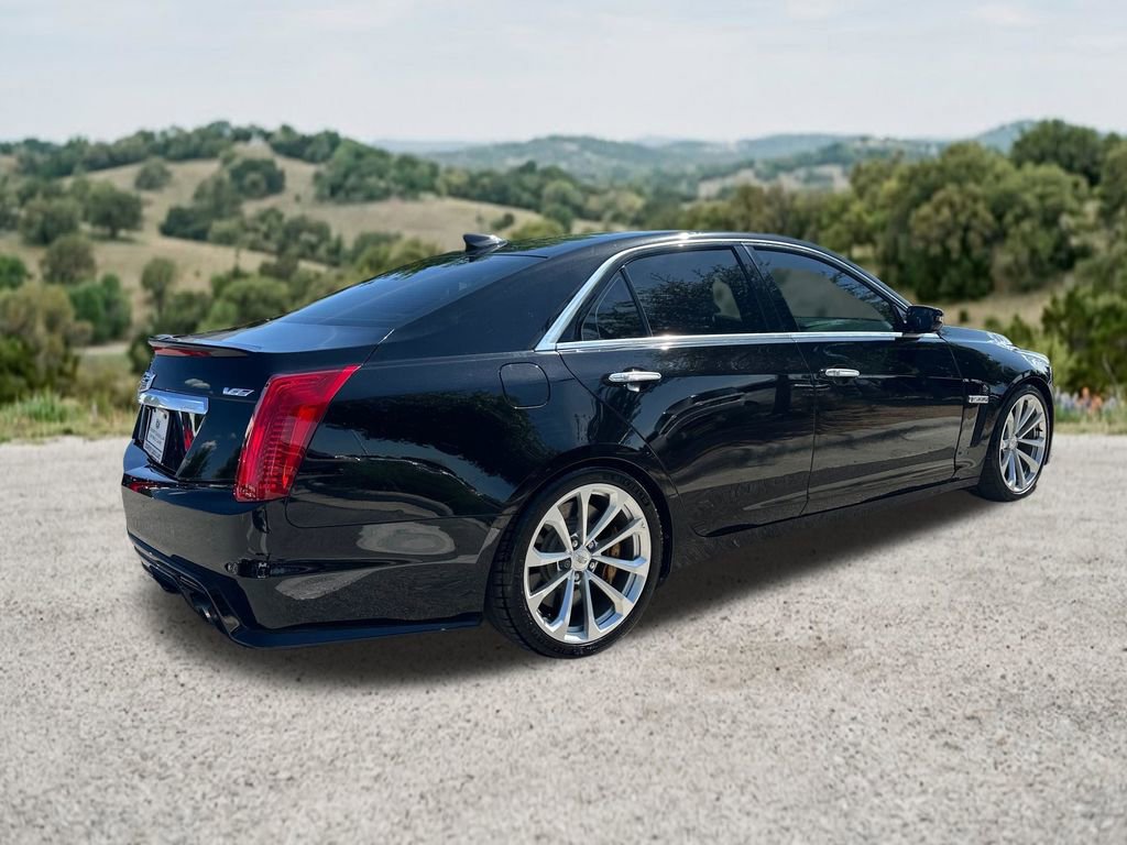 Used 2017 Cadillac CTS V w/ Luxury Package RWD image 9