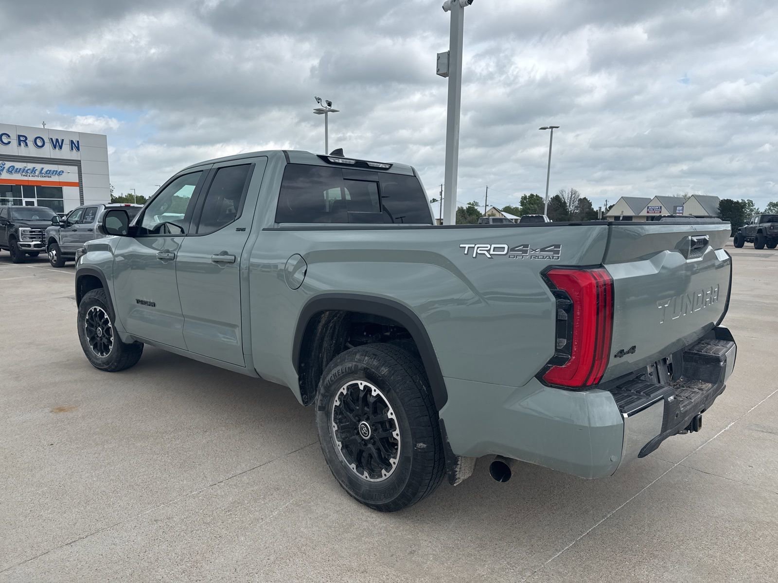 Used 2022 Toyota Tundra SR5 w/ TRD Off-Road Package AWD/4WD image 5