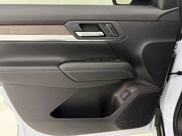 Used 2026 GMC Terrain Denali AWD/4WD image 28