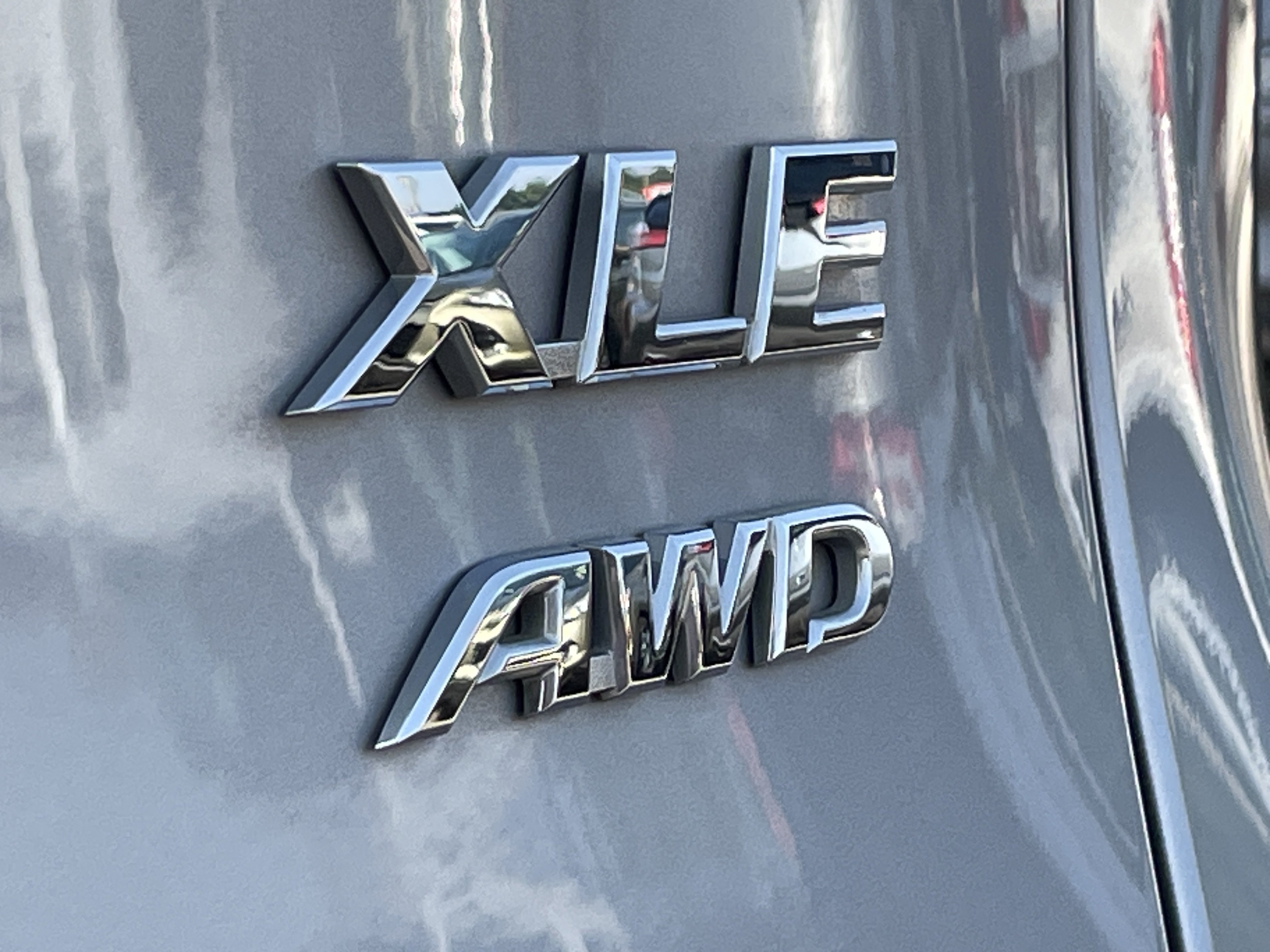 Used 2024 Toyota RAV4 XLE w/ Convenience Package AWD/4WD image 9