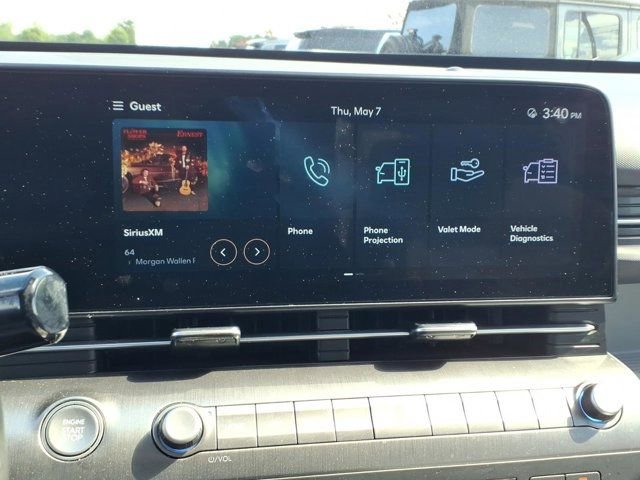 Used 2025 Hyundai Kona SEL FWD image 8