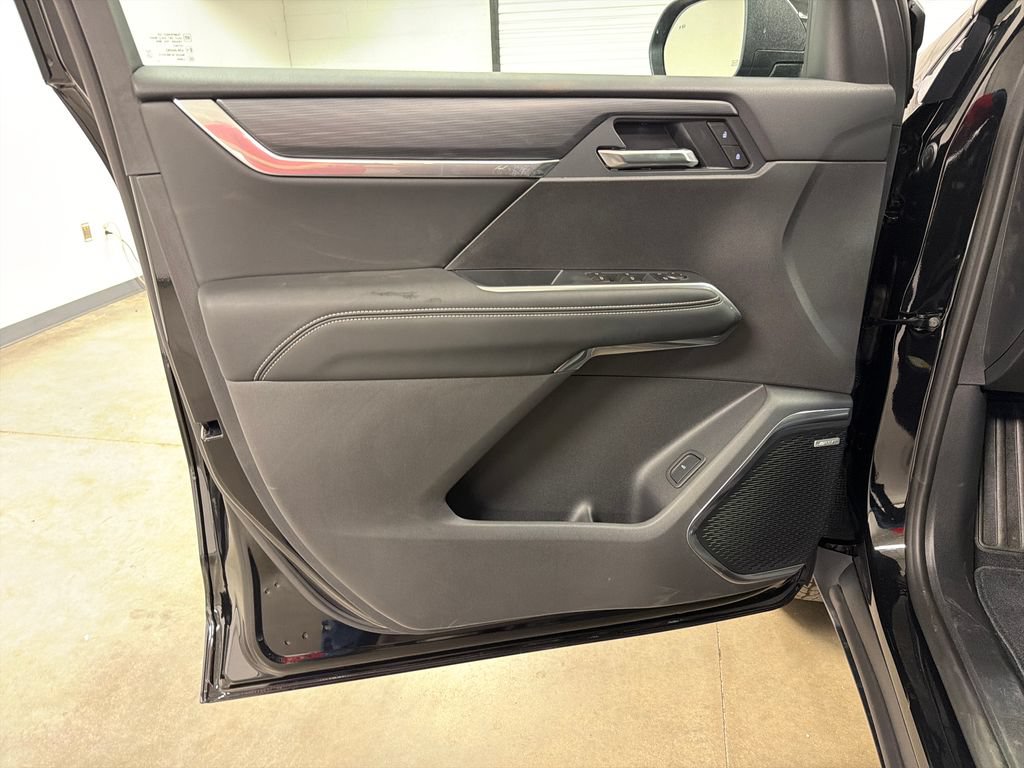 New 2027 GMC Acadia Elevation w/ Black Edition FWD image 20