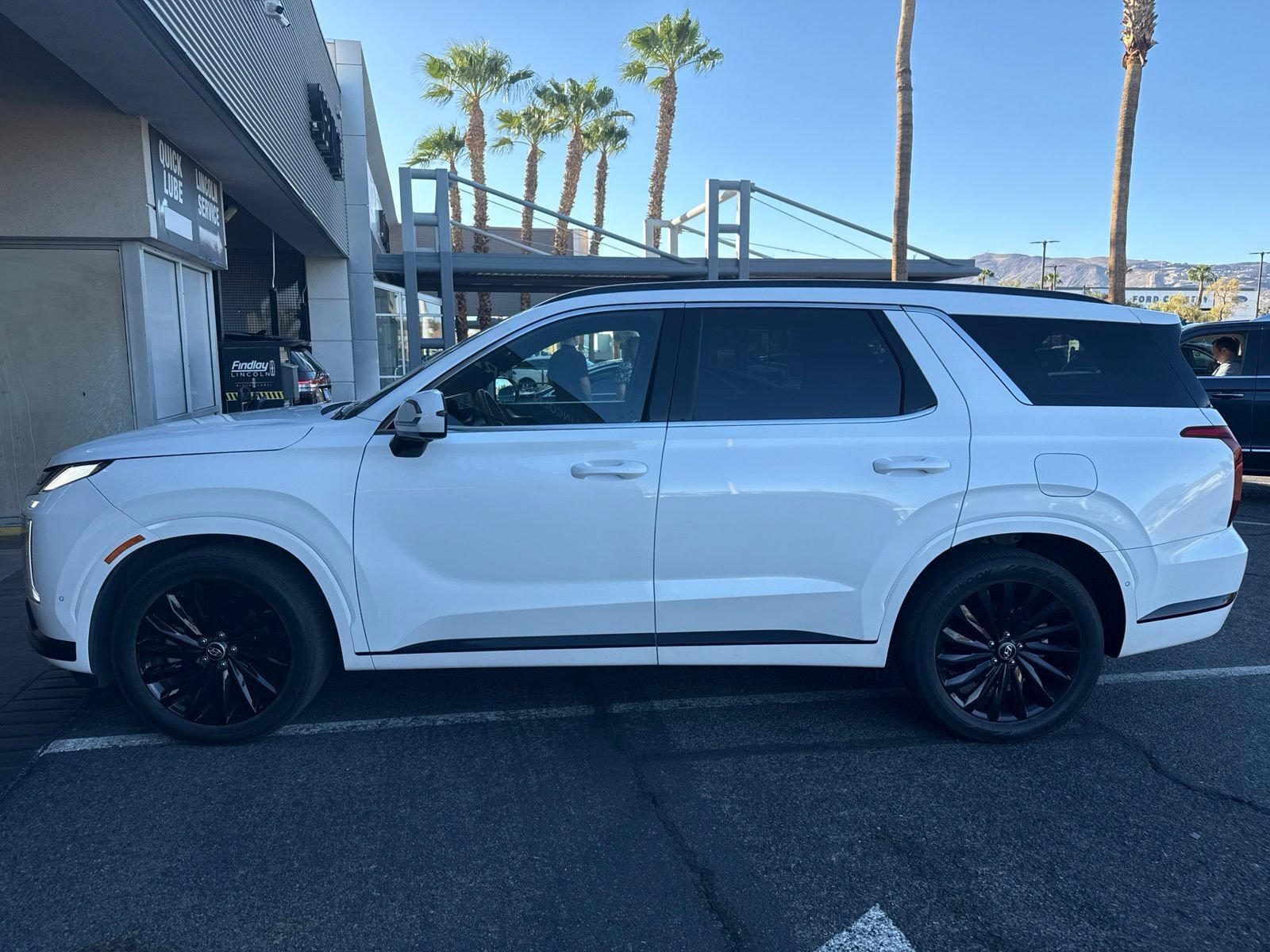 Used 2024 Hyundai Palisade Calligraphy AWD/4WD image 8