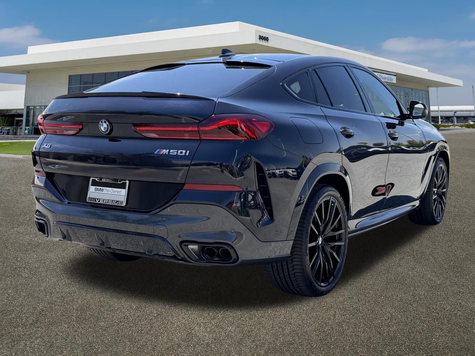 Certified 2023 BMW X6 M50i w/ Executive Package AWD/4WD image 10