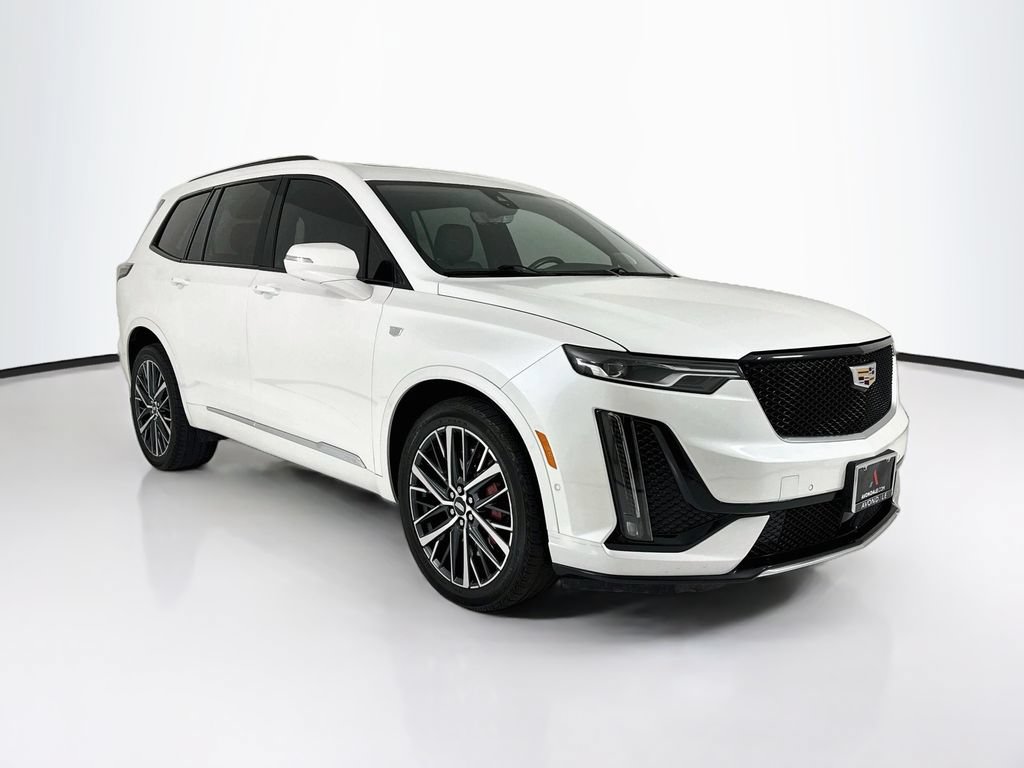 Used 2022 Cadillac XT6 Sport w/ Technology Package AWD/4WD image 7